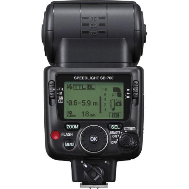 Nikon Speedlight SB-700 Flash