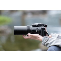 Nikon Coolpix P1100 Sort